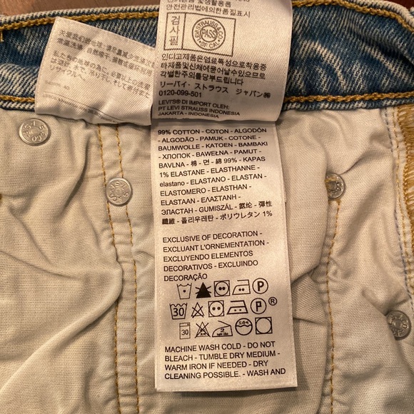 Levi’s 501 High Rise Cutoff Short EUC - Picture 3 of 4